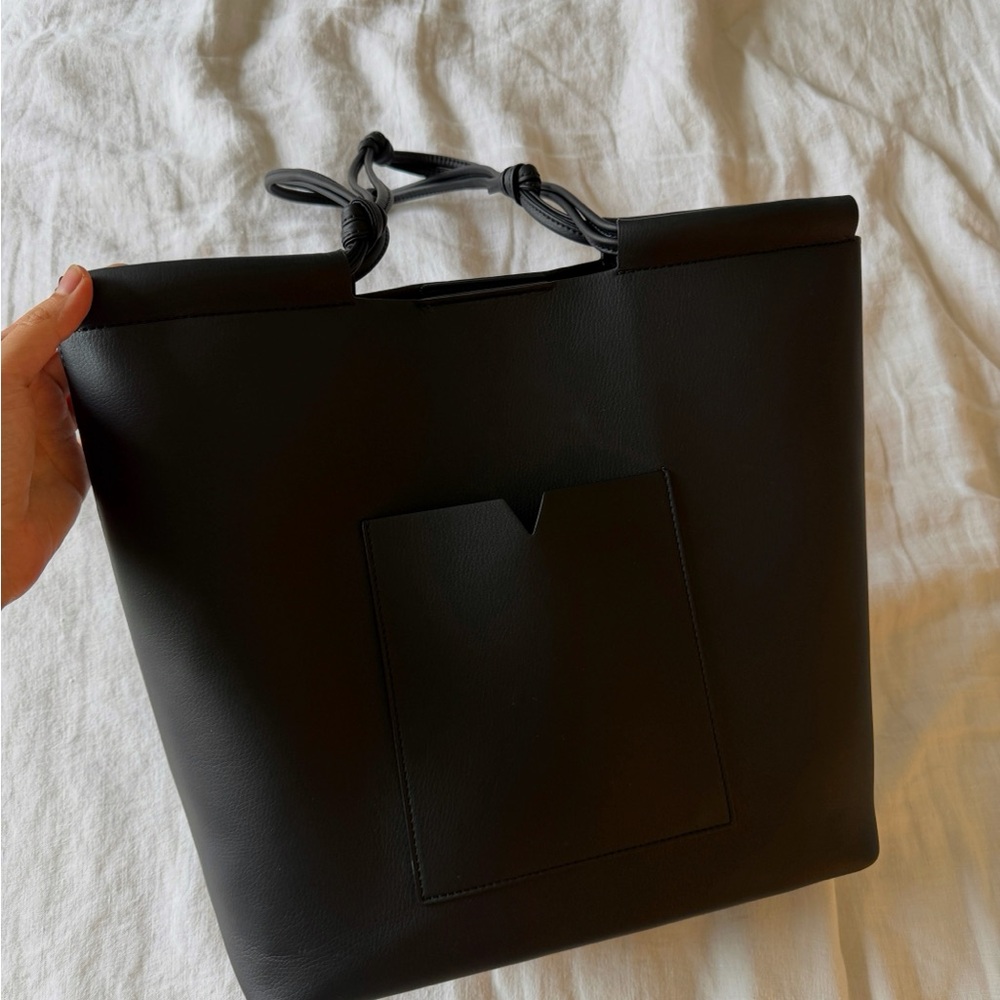 von Holzhausen Market Tote in Black